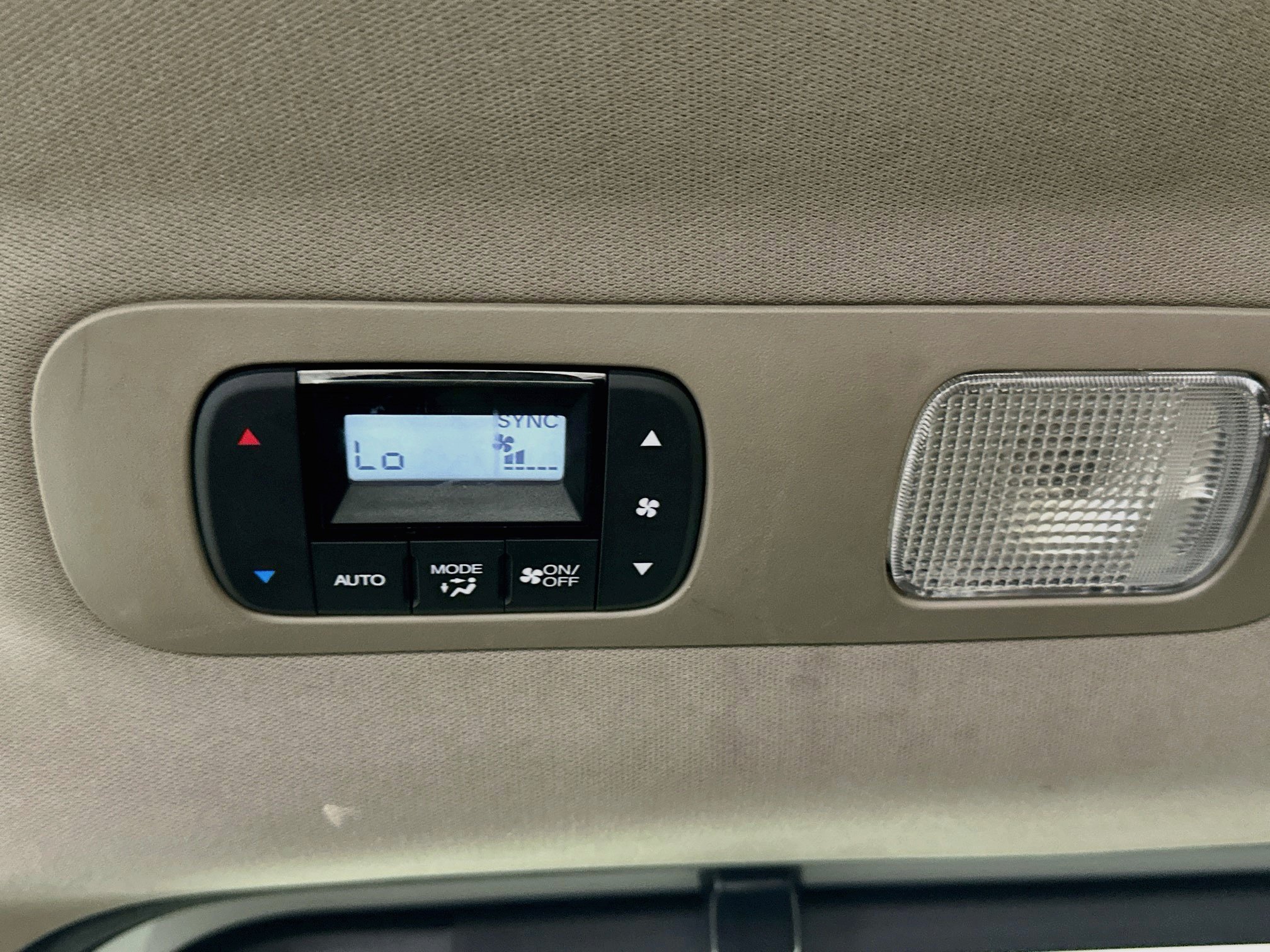 Used 2023 Honda Odyssey EX-L image 25