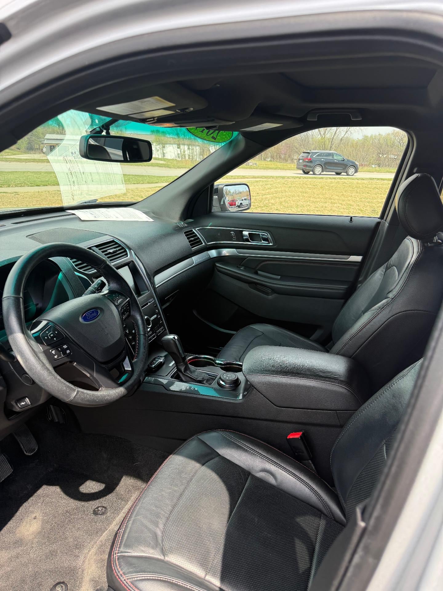 Used 2017 Ford Explorer Sport w/ Equipment Group 401A AWD/4WD image 3