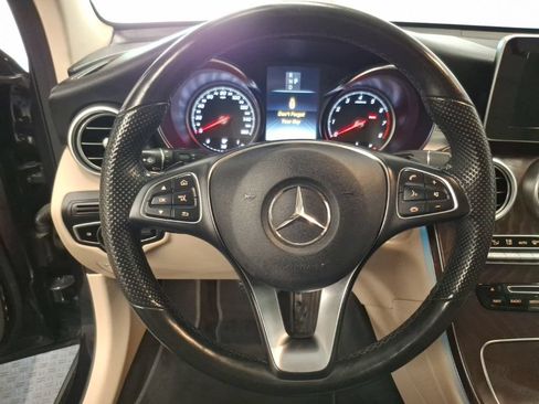 Used 2019 Mercedes-Benz GLC 300 4MATIC image 20