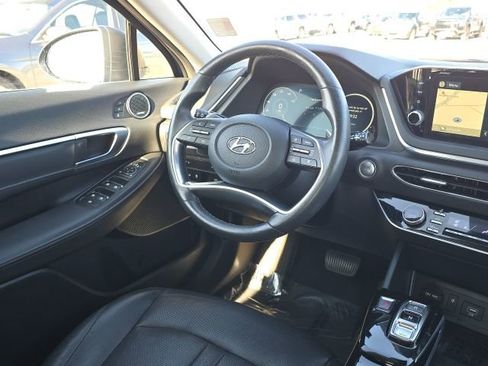 Used 2021 Hyundai Sonata Limited w/ Preferred Accessory Package image 23