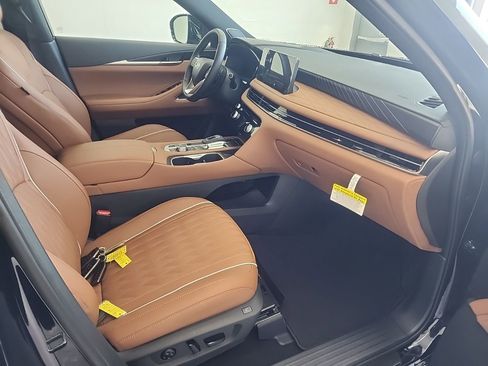 New 2026 INFINITI QX60 Autograph w/ Dark Cargo Package image 9