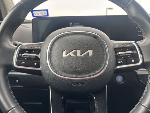 Used 2024 Kia Sorento S FWD image 30