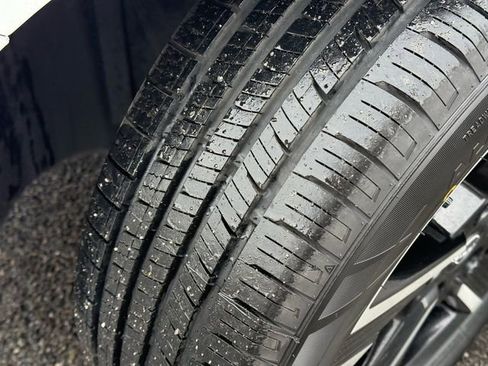 Used 2024 Nissan Sentra SV image 28