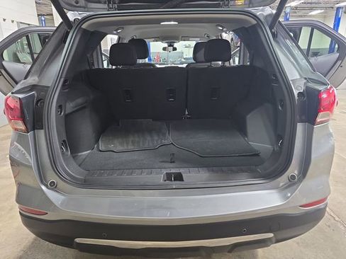 Used 2024 Chevrolet Equinox LT AWD/4WD image 16