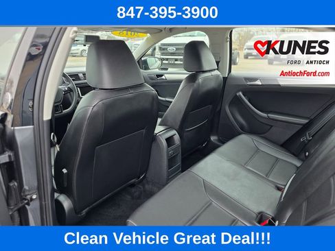 Used 2018 Volkswagen Jetta Wolfsburg Edition image 21