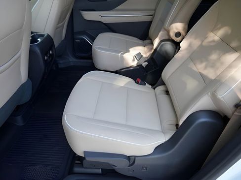 New 2026 Buick Enclave Preferred w/ Power Package image 28