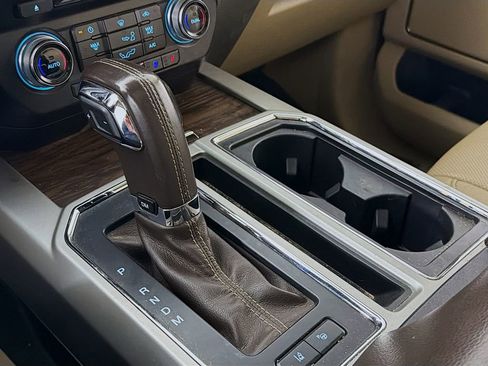 Used 2018 Ford F150 Lariat w/ Equipment Group 502A Luxury image 21