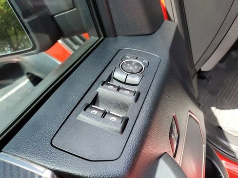 Used 2018 Ford F150 Raptor w/ Equipment Group 802A Luxury AWD/4WD image 18
