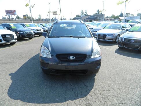 Used 2008 Kia Rondo LX w/ Convenience Pkg image 3