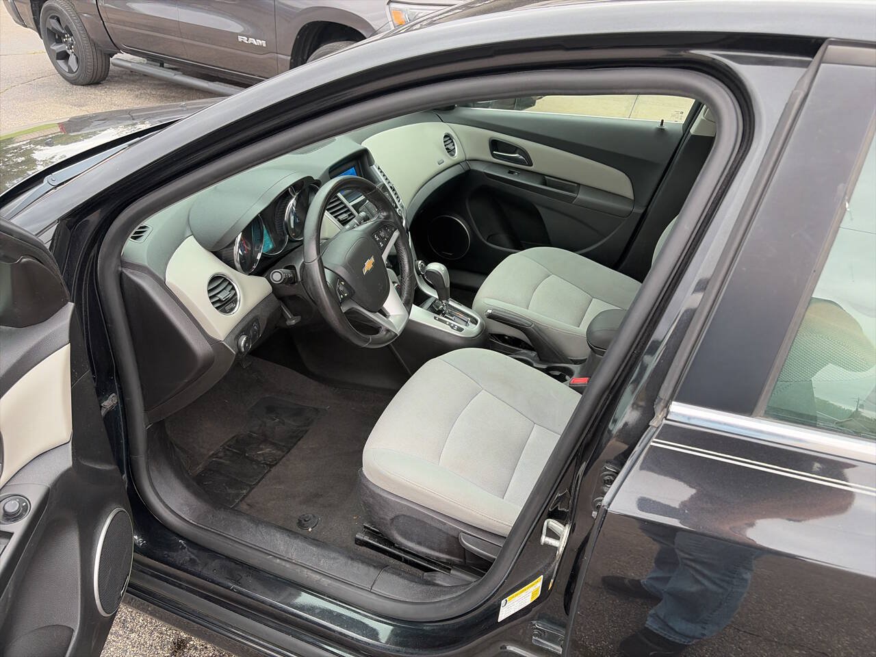 Used 2014 Chevrolet Cruze LT w/ All-Star Edition FWD image 7