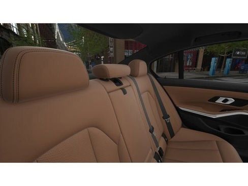 Used 2025 BMW 330i xDrive 330i xDrive w/ Premium Package image 12