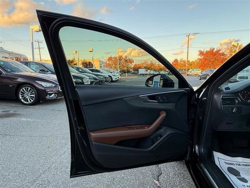 Used 2017 Audi A4 2.0T Premium w/ Convenience Package image 28