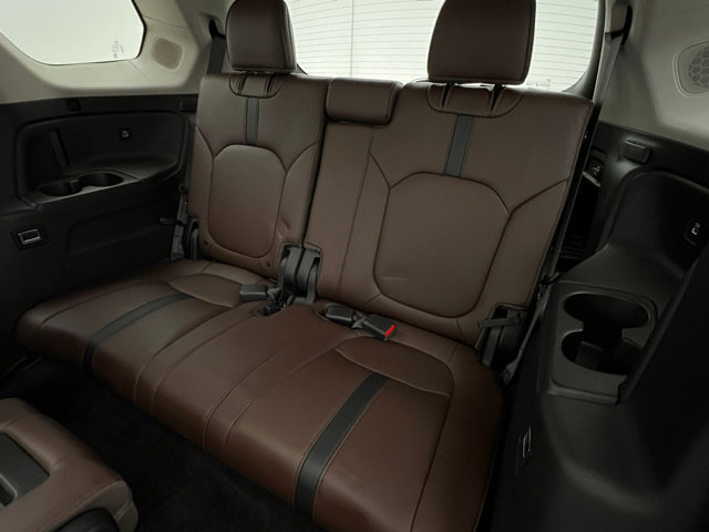 Used 2023 Honda Pilot Elite image 16