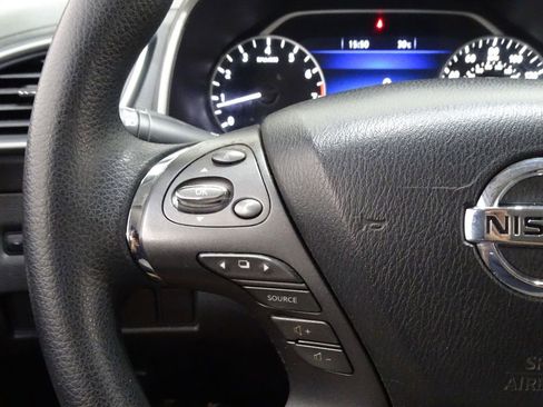 Used 2019 Nissan Murano S image 23