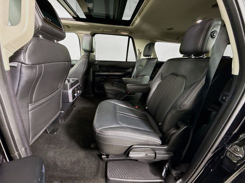 Used 2018 Ford Expedition Max Platinum AWD/4WD image 24