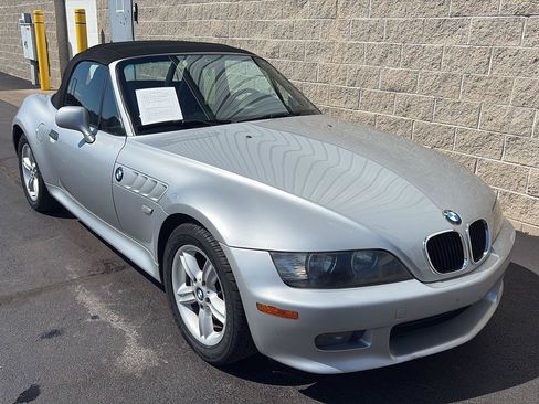 Used 2001 BMW Z3 2.5i RWD image 2