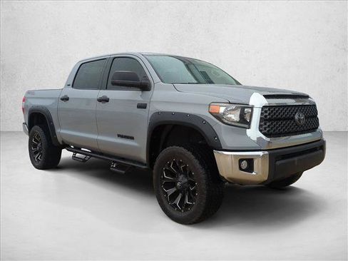 Used 2020 Toyota Tundra SR5 w/ SR5 Upgrade Package AWD/4WD image 3