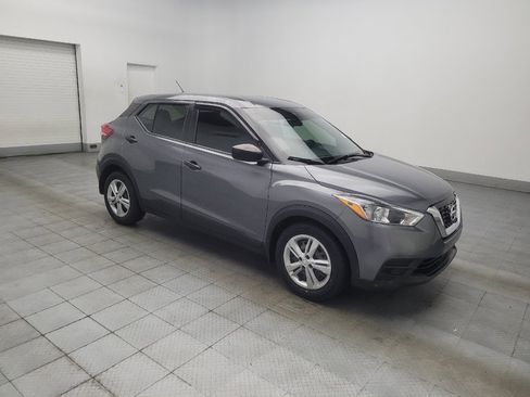 Used 2020 Nissan Kicks S FWD image 11