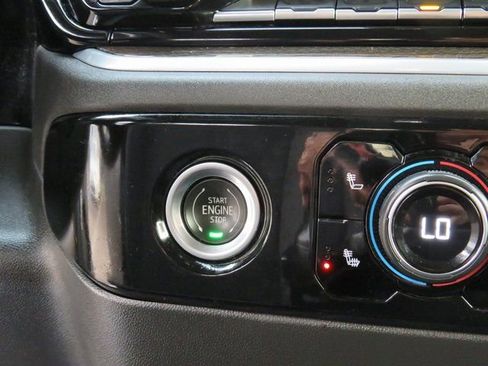 Used 2022 Chevrolet Silverado 1500 LT Trail Boss w/ Protection Package image 30