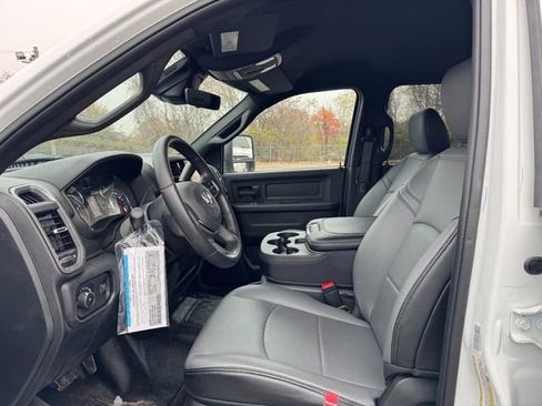 New 2025 RAM 5500 Tradesman w/ Chrome Appearance Group image 12