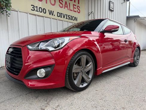 Used 2015 Hyundai Veloster Turbo w/ Option Group 04 FWD image 9