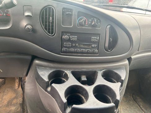 Used 2007 Ford E-250 and Econoline 250 Extended RWD image 10