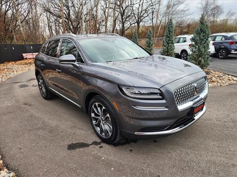 Used 2022 Lincoln Nautilus Reserve image 7