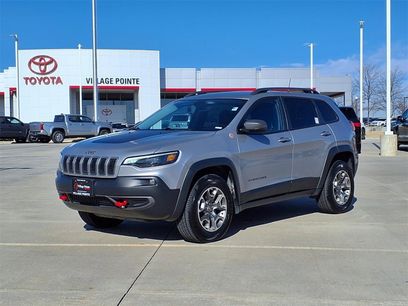 Used 2020 Jeep Cherokee Trailhawk w/ Cold Weather Group