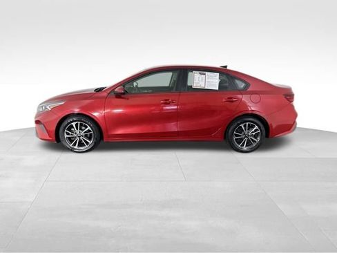 Certified 2023 Kia Forte LXS FWD image 10