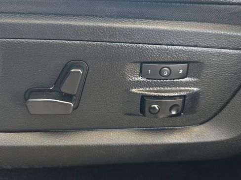 Used 2015 RAM 1500 Laramie w/ Convenience Group AWD/4WD image 19