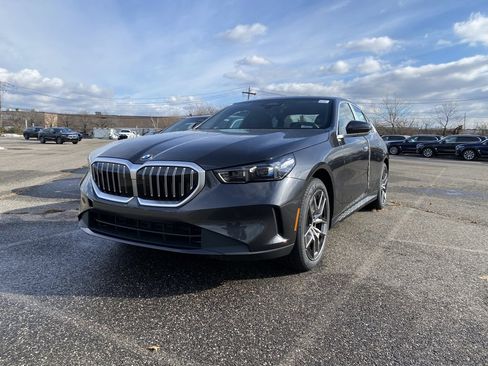 New 2026 BMW 530i xDrive w/ Premium Package image 1