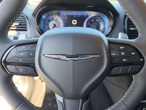 Used 2023 Chrysler 300 S w/ Comfort Group RWD image 35