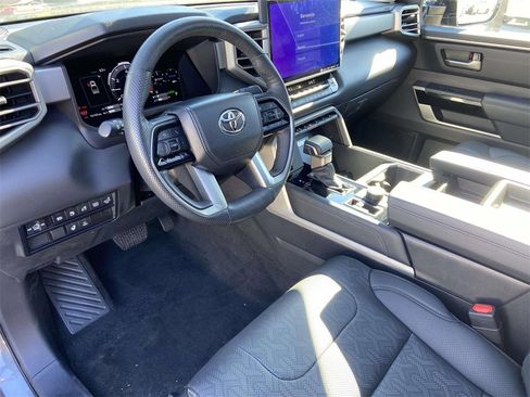 Used 2024 Toyota Tundra Limited image 21