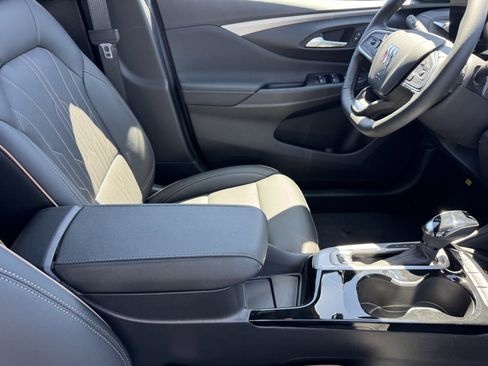 New 2026 Buick Envista Sport Touring FWD image 8