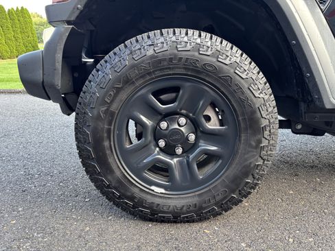 Used 2023 Jeep Wrangler Sport AWD/4WD image 11