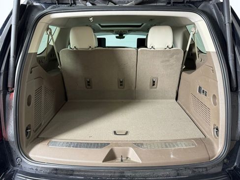 Used 2021 GMC Yukon XL Denali w/ Denali Ultimate Package image 12