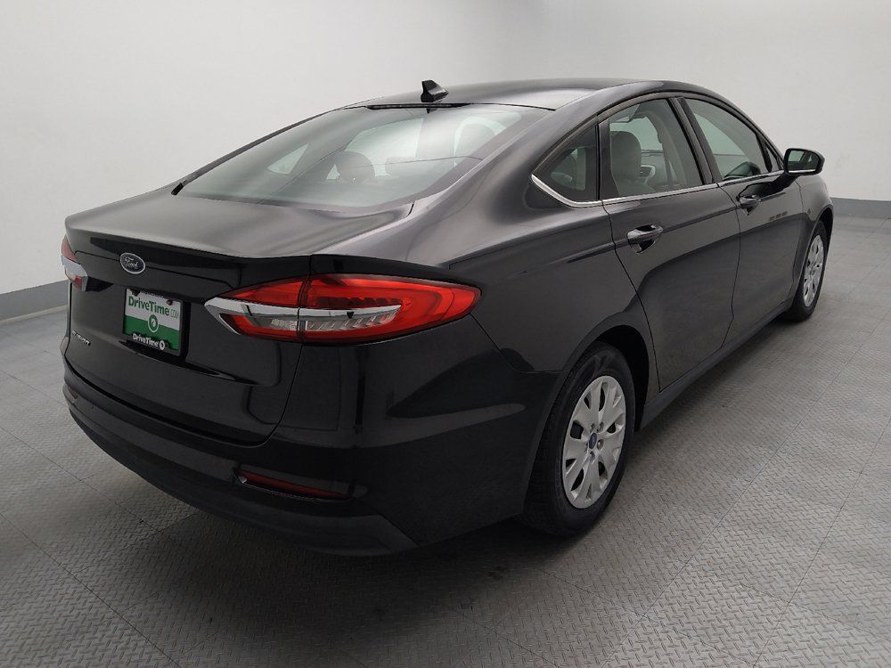 Used 2020 Ford Fusion S FWD image 10