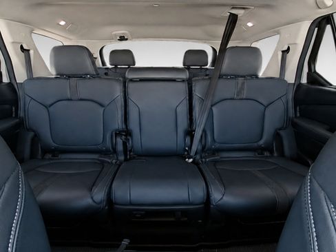 Used 2025 Honda Pilot Touring image 19