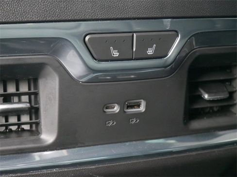 Used 2023 Chevrolet Silverado 1500 LTZ w/ LTZ Premium Package image 15