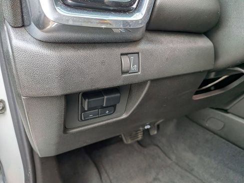 Certified 2025 GMC Canyon Elevation w/ Convenience Package image 15