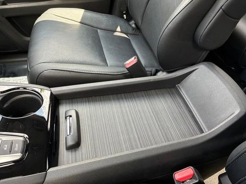 Used 2019 Honda Pilot Elite image 26