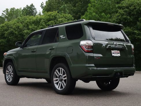 Used 2022 Toyota 4Runner TRD Sport w/ Technology Package AWD/4WD image 4