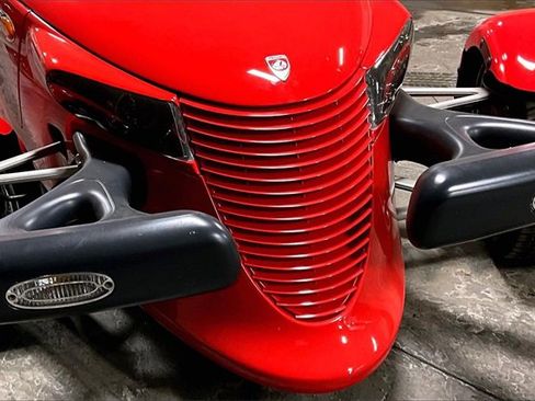 Used 1999 Plymouth Prowler Base image 10