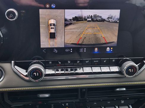 New 2026 Chevrolet Colorado ZR2 w/ Technology Package image 13