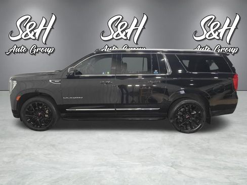 Used 2023 GMC Yukon XL SLT w/ SLT Premium Package AWD/4WD image 18