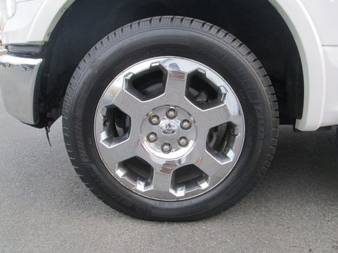 Used 2016 Ford F150 Lariat w/ Equipment Group 502A Luxury image 12