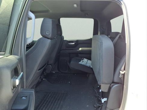 Used 2024 Chevrolet Silverado 1500 Custom Trail Boss w/ LPO, Dark Essentials Package AWD/4WD image 12