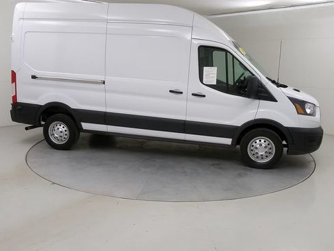 Certified 2024 Ford Transit 250 148 High Roof AWD w/ Interior Upgrade Package image 11