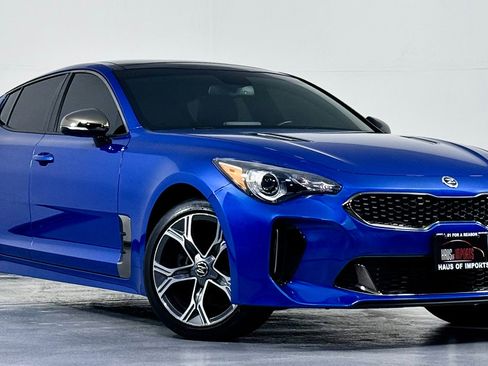 Used 2020 Kia Stinger GT-Line w/ Sun & Sound Package image 2