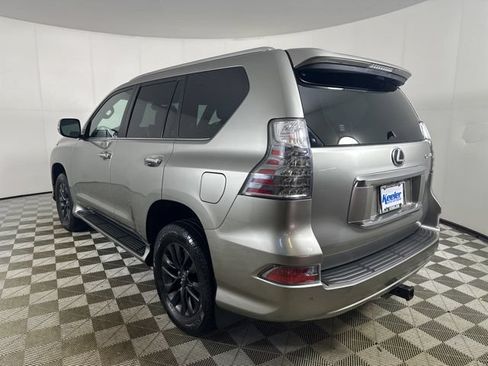 Used 2023 Lexus GX 460 Premium w/ Premium Package AWD/4WD image 4